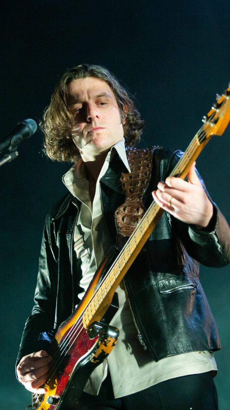 Alex Turner en un concierto